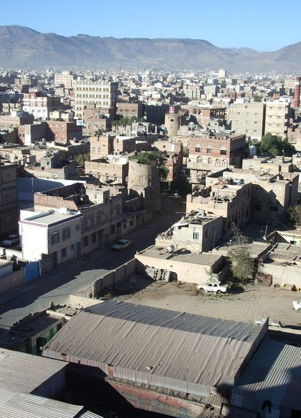 ملف:Yemen - Sanaa Clay houses 2.jpg