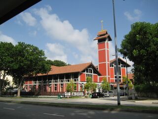 Kampung Siglap mosque in Singapore.jpg