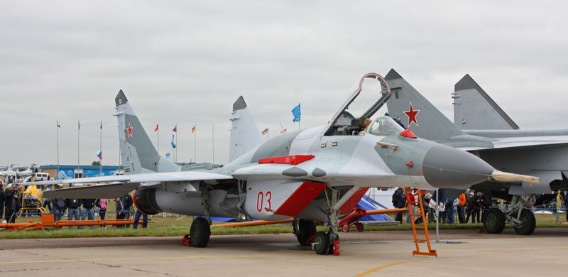 ملف:MiG-29SMT on the MAKS-2009 (01).jpg
