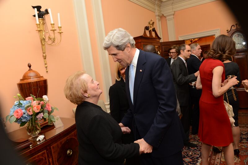 ملف:Secretary Kerry Greets Former Secretary Albright.jpg