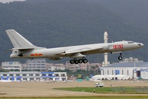 PLAAF Xian HY-6 Li Pang.jpg