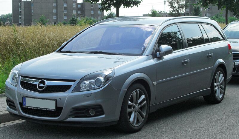 ملف:Opel Vectra C Caravan Facelift front 20100711.jpg