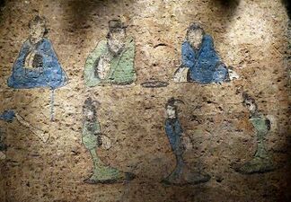 Figures in a Han Dynasty tomb, painted with أزرق الهان (Before 220 AD)