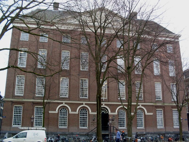 ملف:Maagdenhuis (Amsterdam).jpg