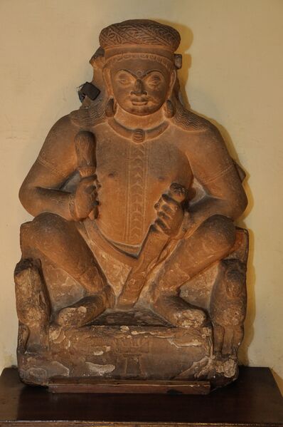 ملف:Surya - Kushan Period - Kankali Mound - ACCN 12-269 - Government Museum - Mathura 2013-02-23 5839.JPG