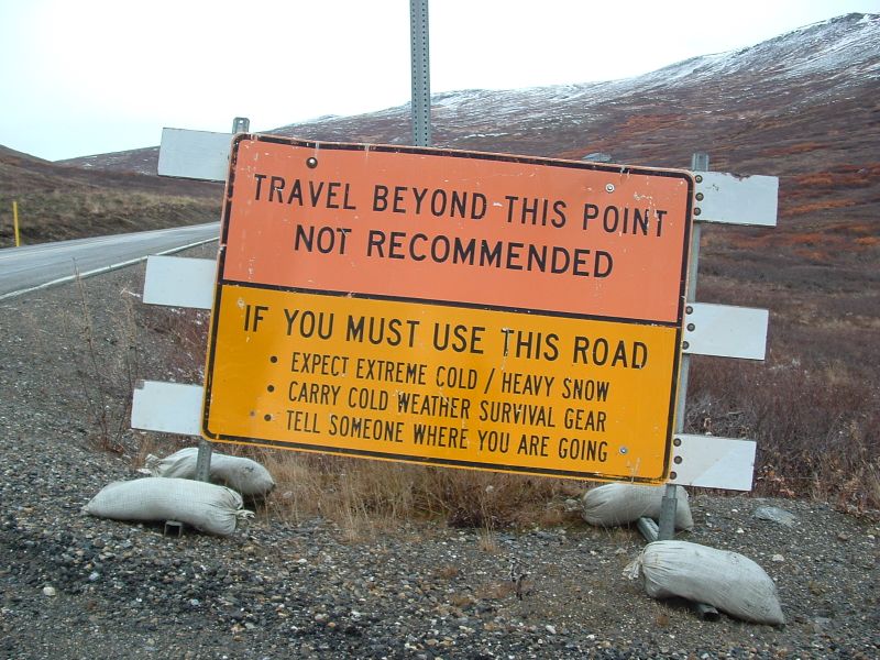 ملف:Nome Alaska road sign.jpg