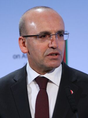 Turkey's Minister of Finance Mehmet Simsek (15943285911) (cropped).jpg