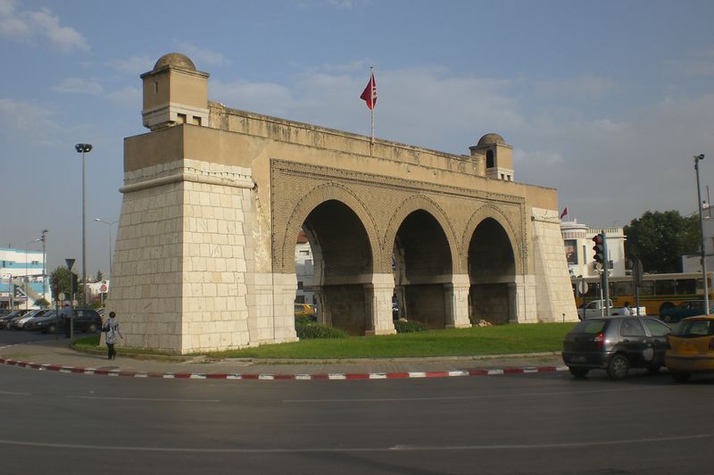ملف:Bab Saadoun Tunis.JPG