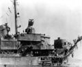 Daño ocasionado por un ataque suicida al USS Lindsey el 12 de abril de 1945.