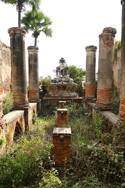 ملف:Ruin Ava(Innwa) Myanmar(Burma).jpg
