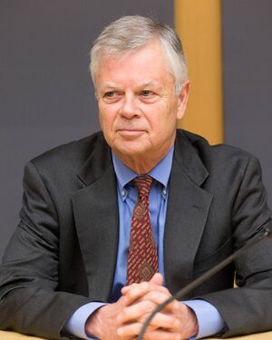 Stephen Kinzer, American author, journalist and academic.jpg