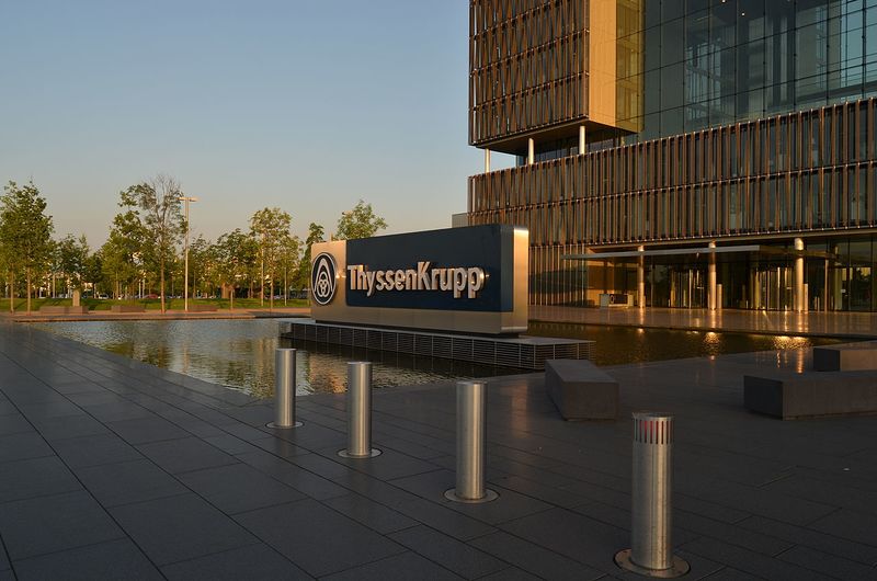 ملف:ThyssenKrupp HQ Entrance DSC 0240.JPG