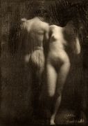 آدم وحواء، صورة التقطها فرانك أوجين، عام 1898، نُشرت في كاميرا وورك رقم. 30، 1910.
