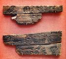 علامة مجزأة من خشب الأبنوس لحور عحا تتعلق بزيارة الملك لمقام الإلهة نيث سايس في الدلتا، المتحف البريطاني.