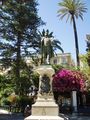 تمثال إميليو كاستلار إ ريپول، رئيس الجمهورية الاسبانية الأولى التي لم تعد تثير الاعجاب