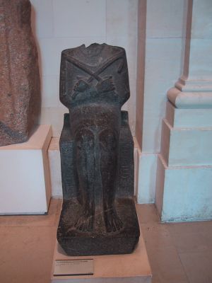 تمثال من البازلت يمثل، أغلب الظن، سوبك حوتپ الثالث
