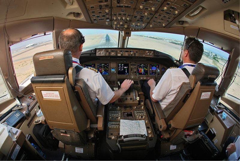 ملف:Transaero 777 landing at Sharm-el-Sheikh Pereslavtsev.jpg
