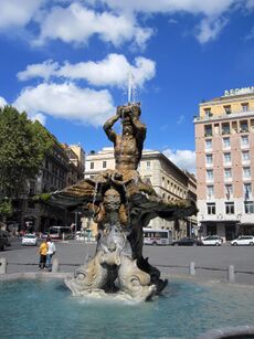 Fontana del Tritone by Bernini.jpg