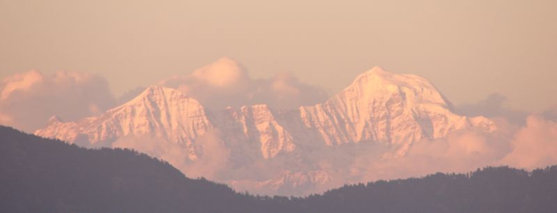 ملف:Himalayas at dusk from Mussoorie, Uttarakhand.jpg