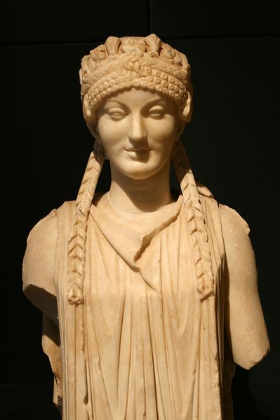 ملف:0 Cariatide - Horti Maecenatiani - Musei Capitolini (1).JPG