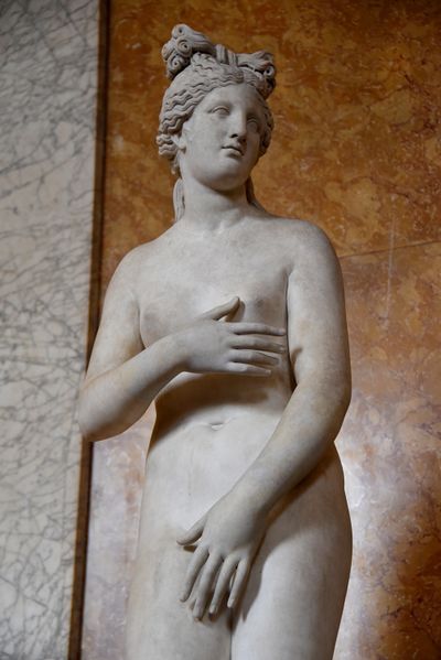 ملف:Statue of nude Venus of the Capitoline type, Roman, 2nd century AD, from Campo Iemini, housed in the British Museum.jpg