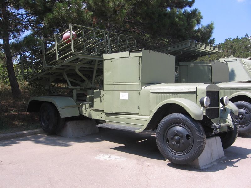 ملف:BM-31-12 on ZIS-12 chassis at the Museum on Sapun Mountain Sevastopol 4.jpg