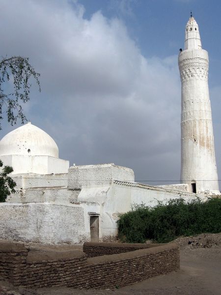 ملف:Mosque in Zabid.jpg
