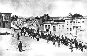 Armenians marched by Turkish soldiers, 1915.png