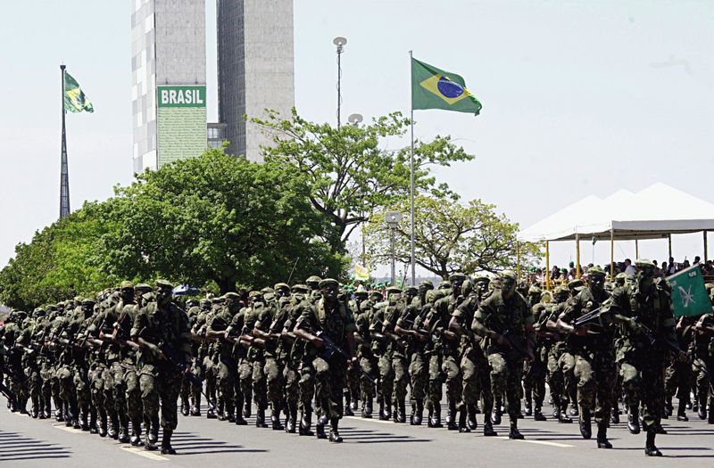 ملف:Brazilian Army Parade.jpeg
