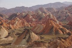 Colourful mountains of the Zhangye National Geopark.jpg