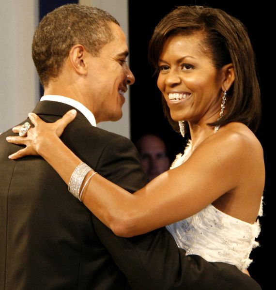 ملف:Barack and Michelle Obama at the Home States Ball.jpg