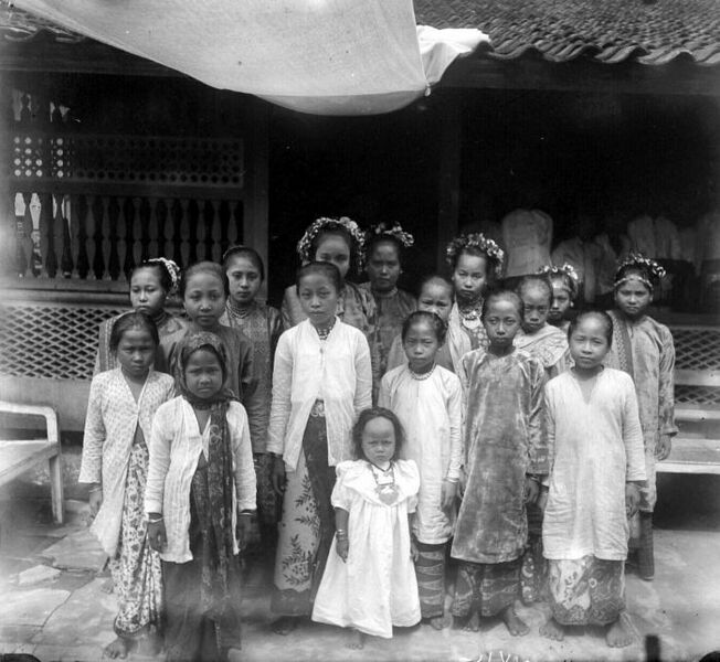 ملف:COLLECTIE TROPENMUSEUM Feestelijke samenkomst te Sekayu Palembang Zuid-Sumatra TMnr 10002981.jpg