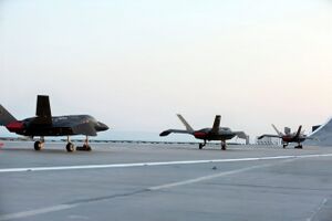 مسيرات قاهر 313 على مدرج حاملة الطائرات الشهيد بهشتي، 6 فبراير 2025