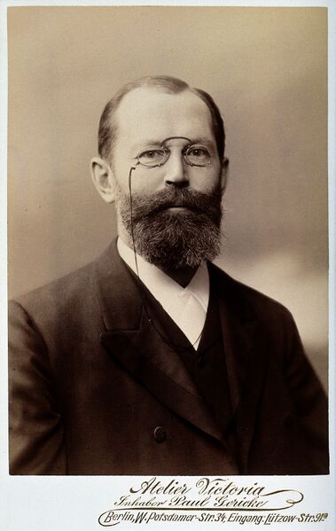 ملف:Bernhard (?) Fischer. Photograph by Atelier Victoria, 1903. Wellcome V0027668.jpg