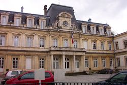 عاصمة الإقليم building of the Ain department, in Bourg-en-Bresse
