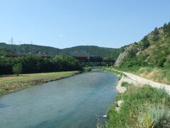 نهر Butižnica، ليس ببعيد عن مصب نهر كركا