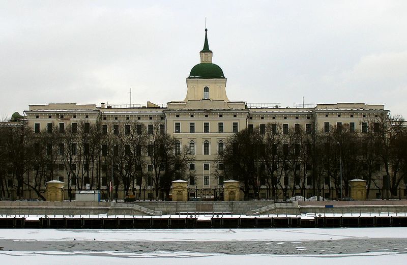 ملف:Wiki Moscow Orphanage, Moskvoretskaya Embankment.jpg