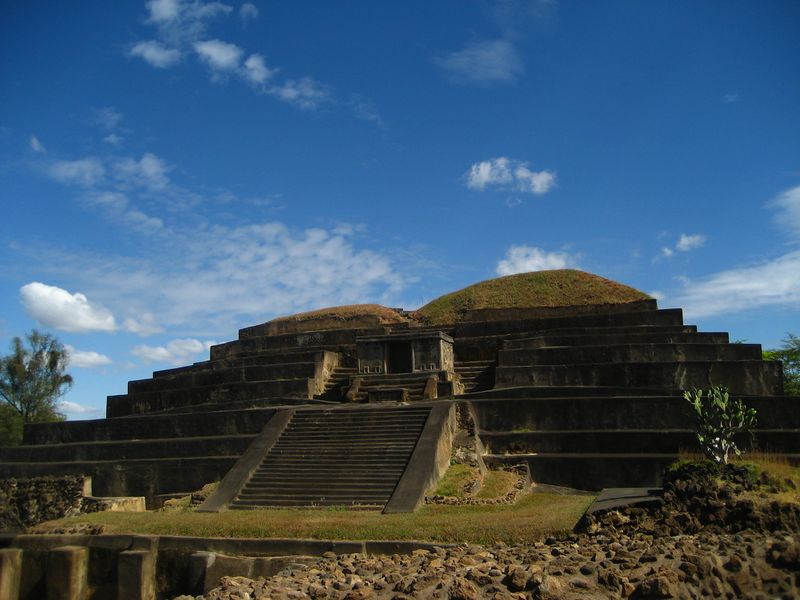 ملف:Templo tazumal.jpg