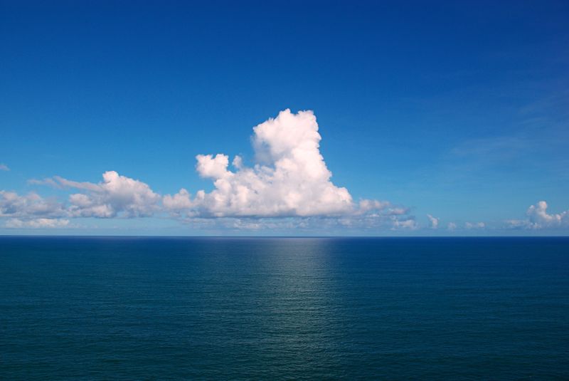 ملف:Clouds over the Atlantic Ocean.jpg