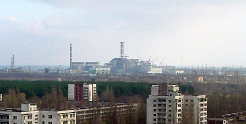 ملف:View of Chernobyl taken from Pripyat zoomed.JPG