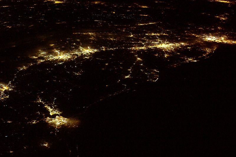 ملف:U.S. Atlantic Seaboard at Night.JPG