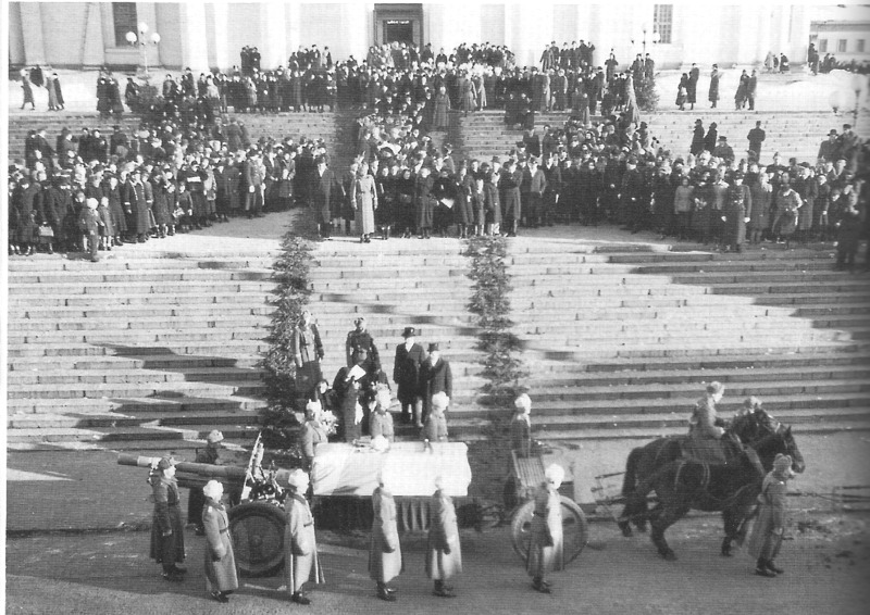 ملف:Mannerheims funeral parade Helsinki.png