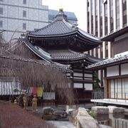 Rokkaku-dō, where a school of the Japanese flower arrangement originated from.