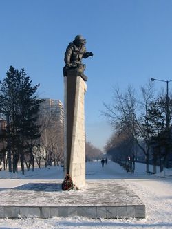 تمثال نوركن عبديروڤ في قرغندة