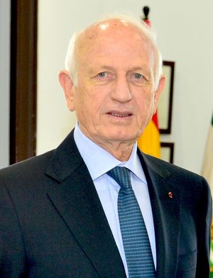 André Azoulay 2014 (cropped).jpg