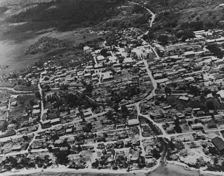 ملف:Aerial view of Hagåtña, Guam in November 1943 (cropped).jpg
