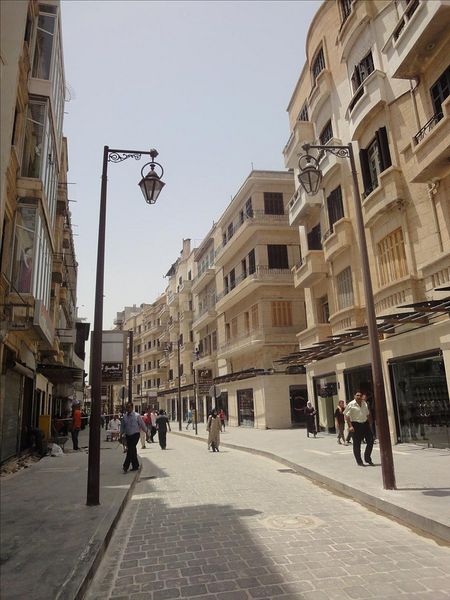ملف:Aleppo, tilel street.jpg