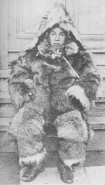 ملف:Nobu Shirase.jpg