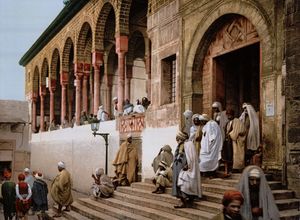 Tunis mosque 1899.jpg