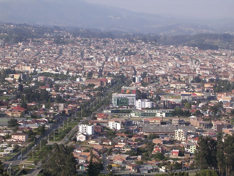 ملف:Cuenca (Ecuador) from Turi.jpg